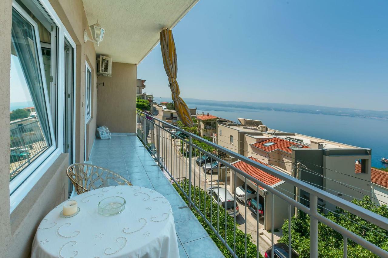 אומיס Apartment Marijana מראה חיצוני תמונה